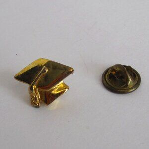 Graduation Mortarboard Graduate Tac Lapel Pin Gold-tone Hat  Cap and Gown
